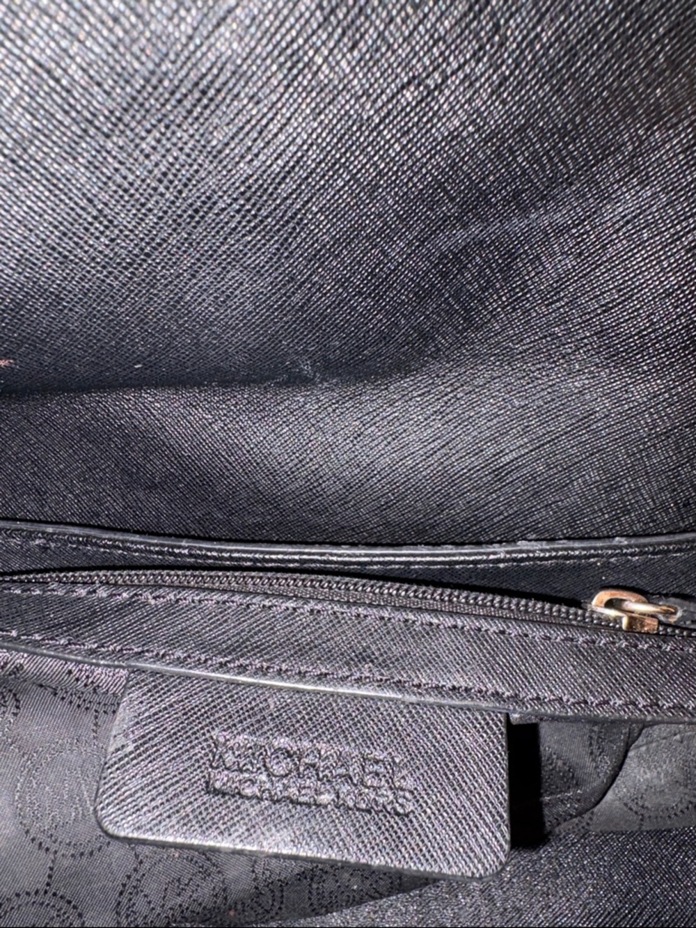 đź‘› Michael Kors Black Crossbody with Gold Hardwaređź‘› - Picture 5 of 13